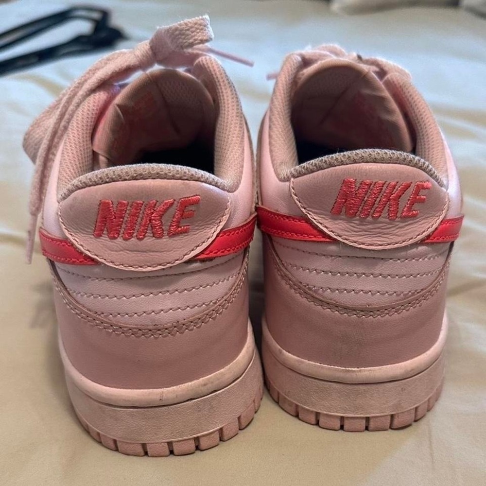NIKE dunks hot pink and light pink design 7Y - Picture 2 of 5